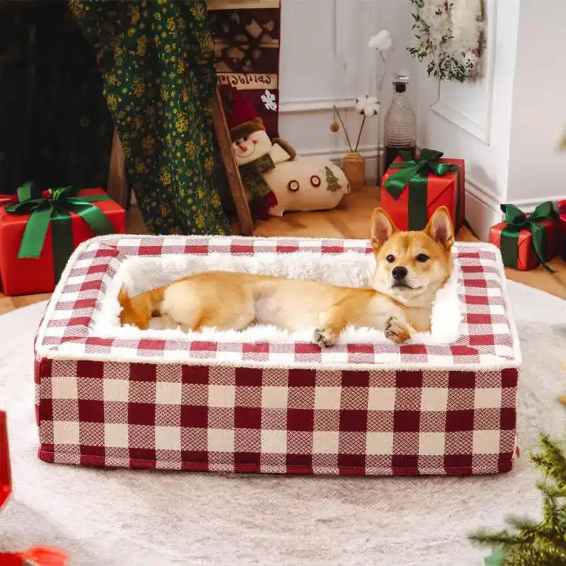 Santa’s Choice Dog Bed: 